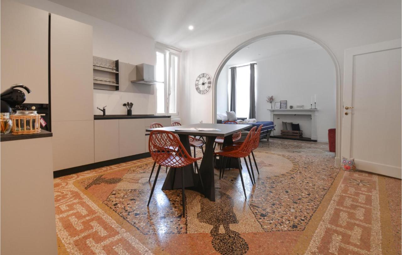 Beautiful In With Kitchenette Apartamento